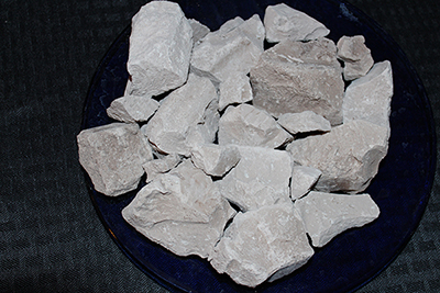 Tan desert clay from Earthy Goodies is an edible clay with a rainy and earthy taste.