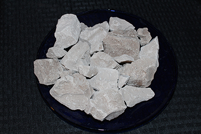 Tan desert clay from Earthy Goodies is an edible clay with a rainy and earthy taste.