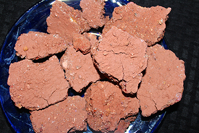 Multicolor clay from Earthy Goodies and is a earthy and crumbly multi color clay