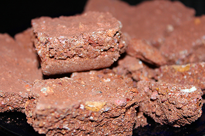 Multicolor clay from Earthy Goodies and is a earthy and crumbly multi color clay